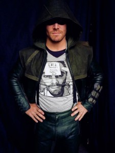 Stephen Amell wearing Represent shirt raising money for Cancer Charity.